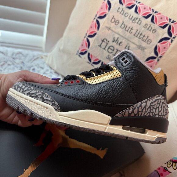 NIB Womens Nike Air Jordan 3 Retro - Size 6 (4.5 Y) - Picture 10 of 15